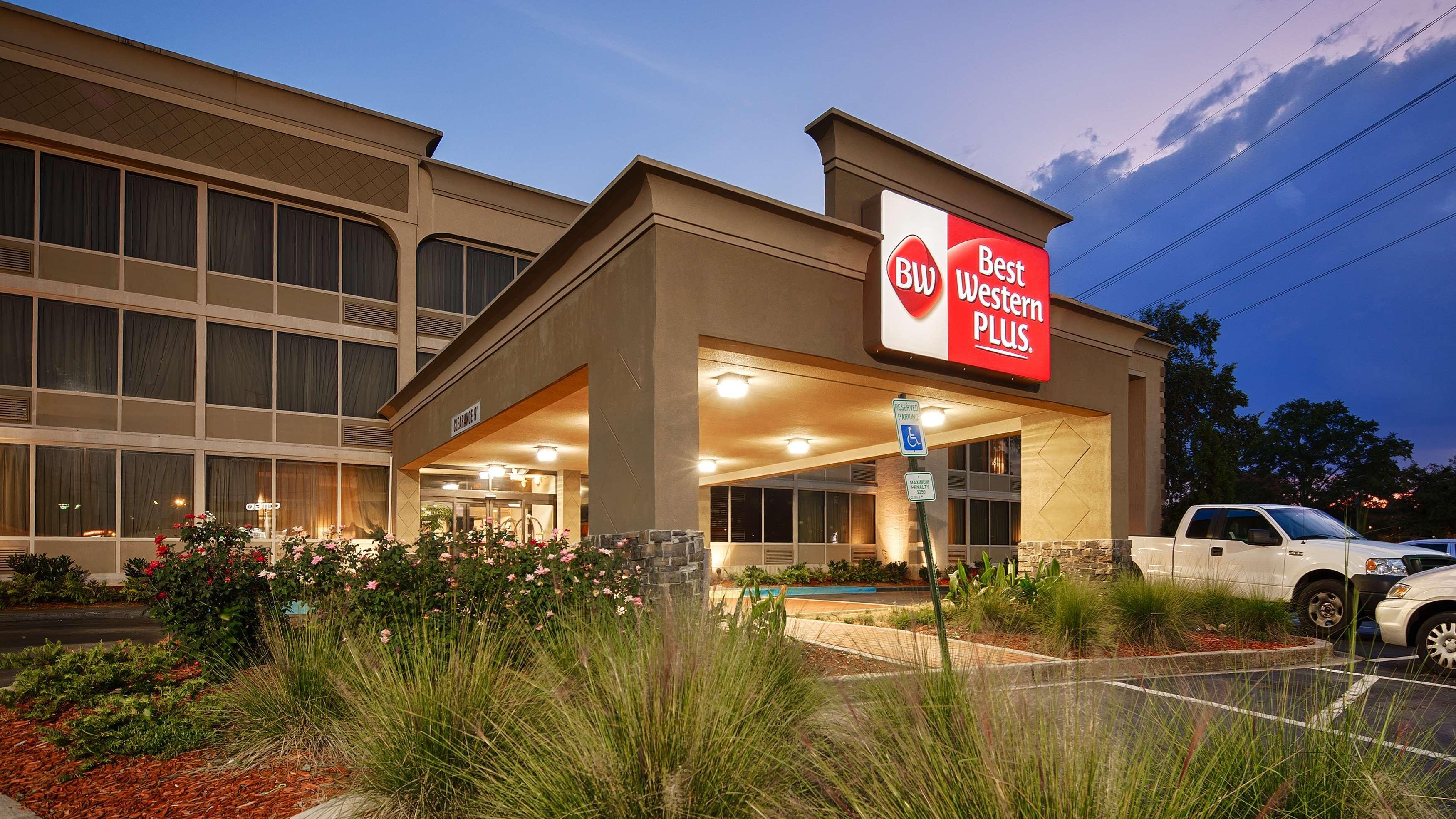 Best Western Plus Lower South End Charlotte Exterior photo